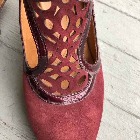 Sofft Maroon Suede Heels Wide Width - Picture 3 of 6